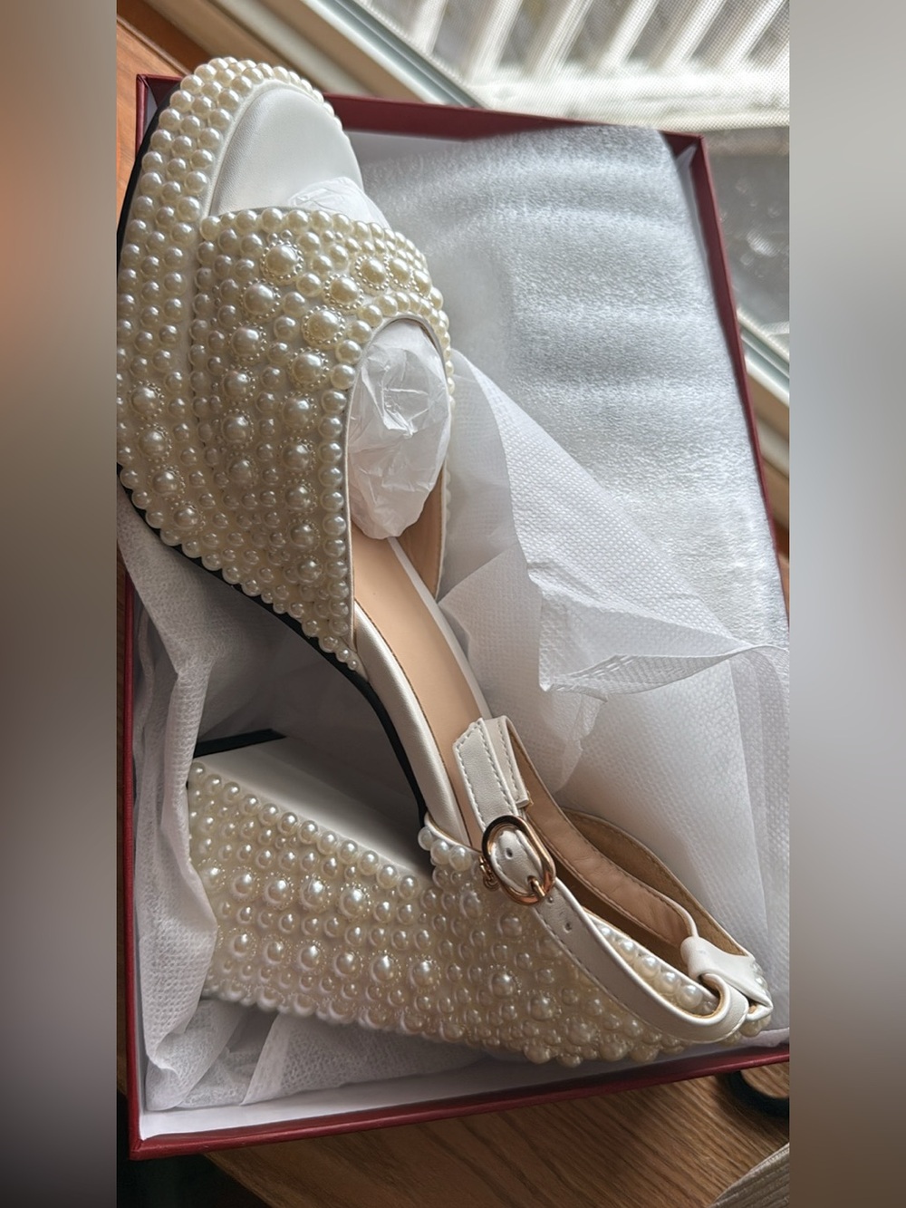 Pearl White Bridal Heels 3.75” platform heel Size 9 - Picture 3 of 8